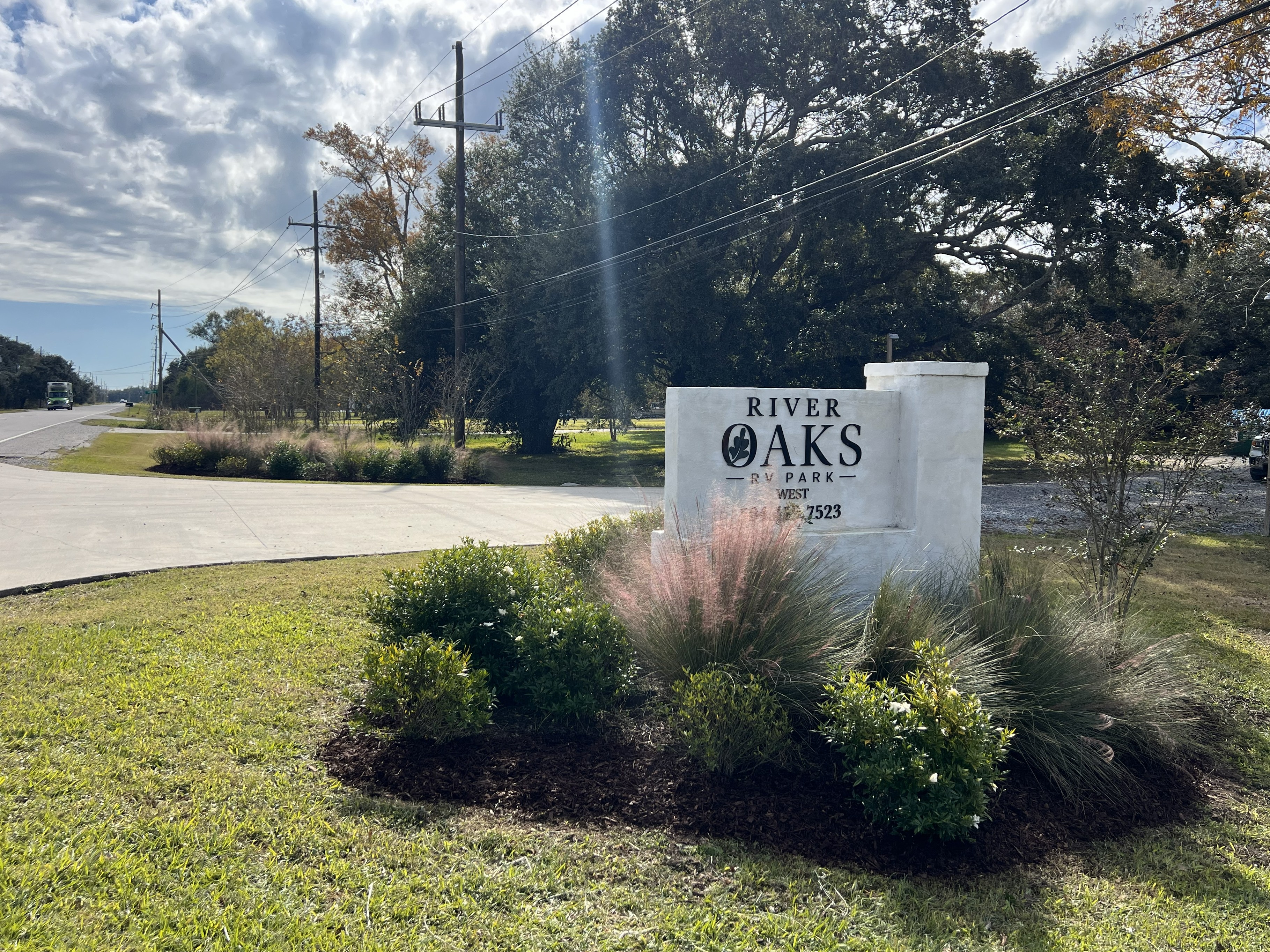 River Oaks West RV Park